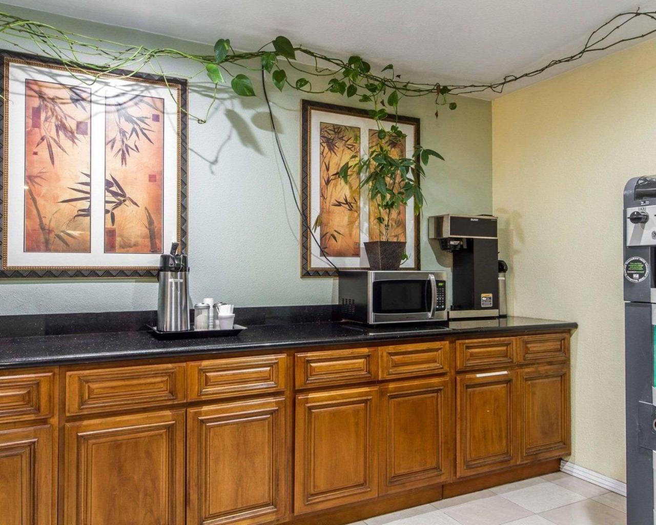 Rodeway Inn Vallejo Dış mekan fotoğraf